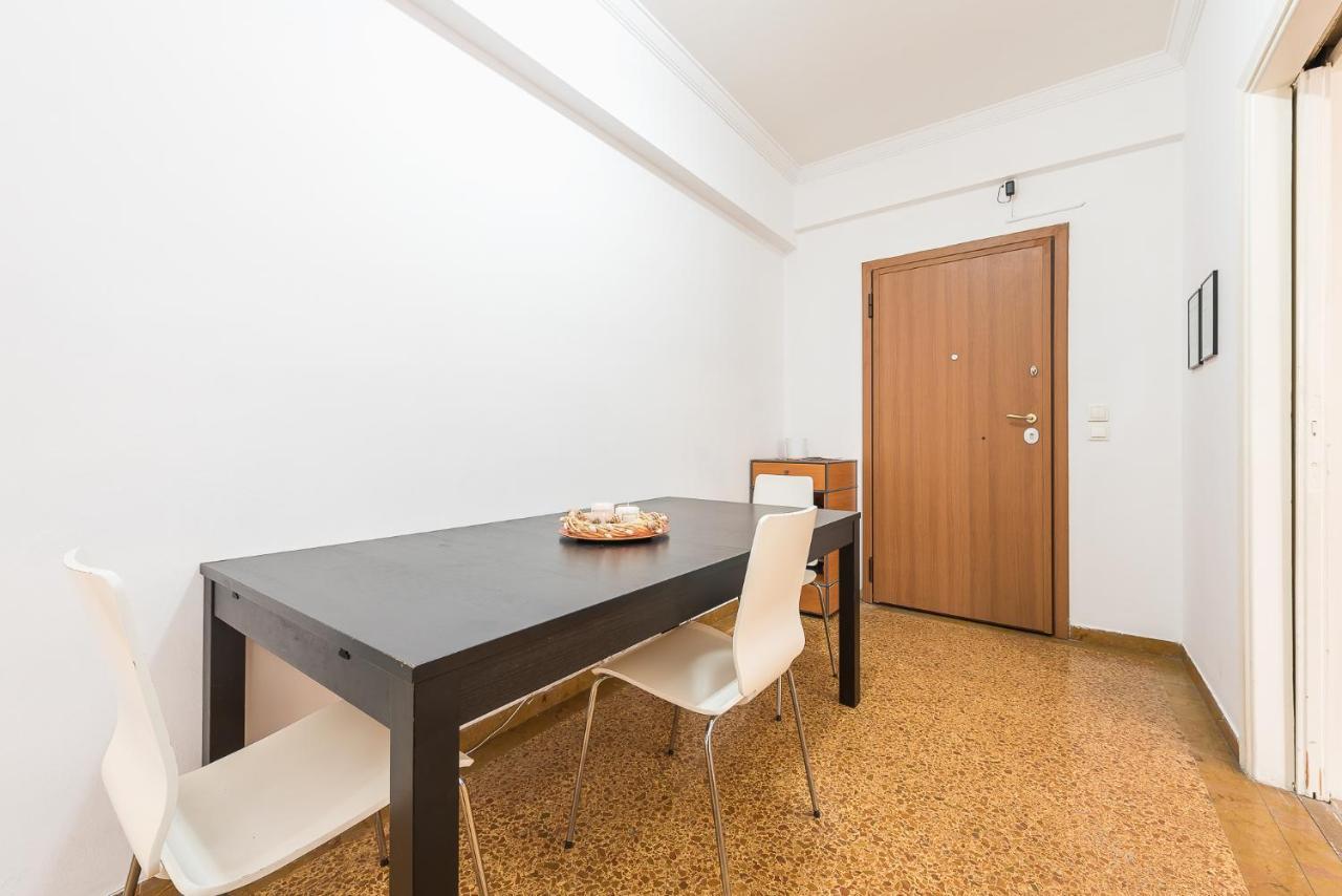 Victoria Apartment Athènes Extérieur photo